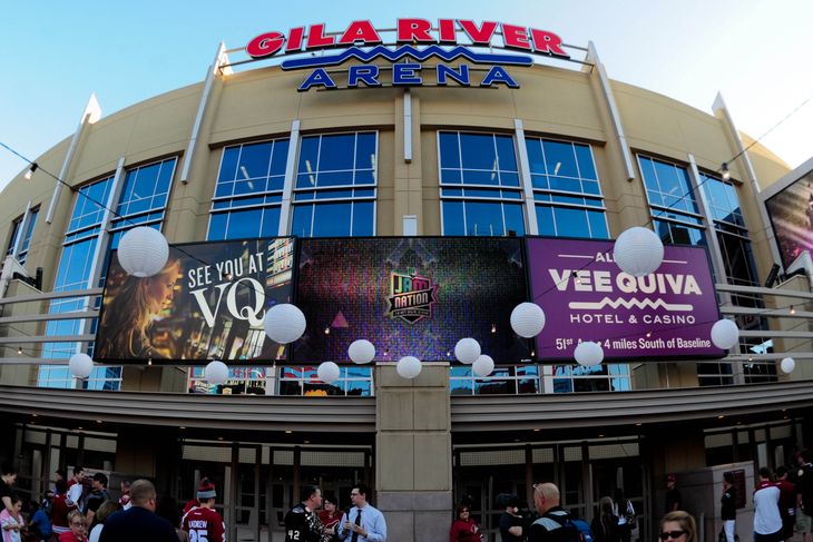 John Oliver Addresses Arizona Coyotes Arena Issue - The Hockey Writers